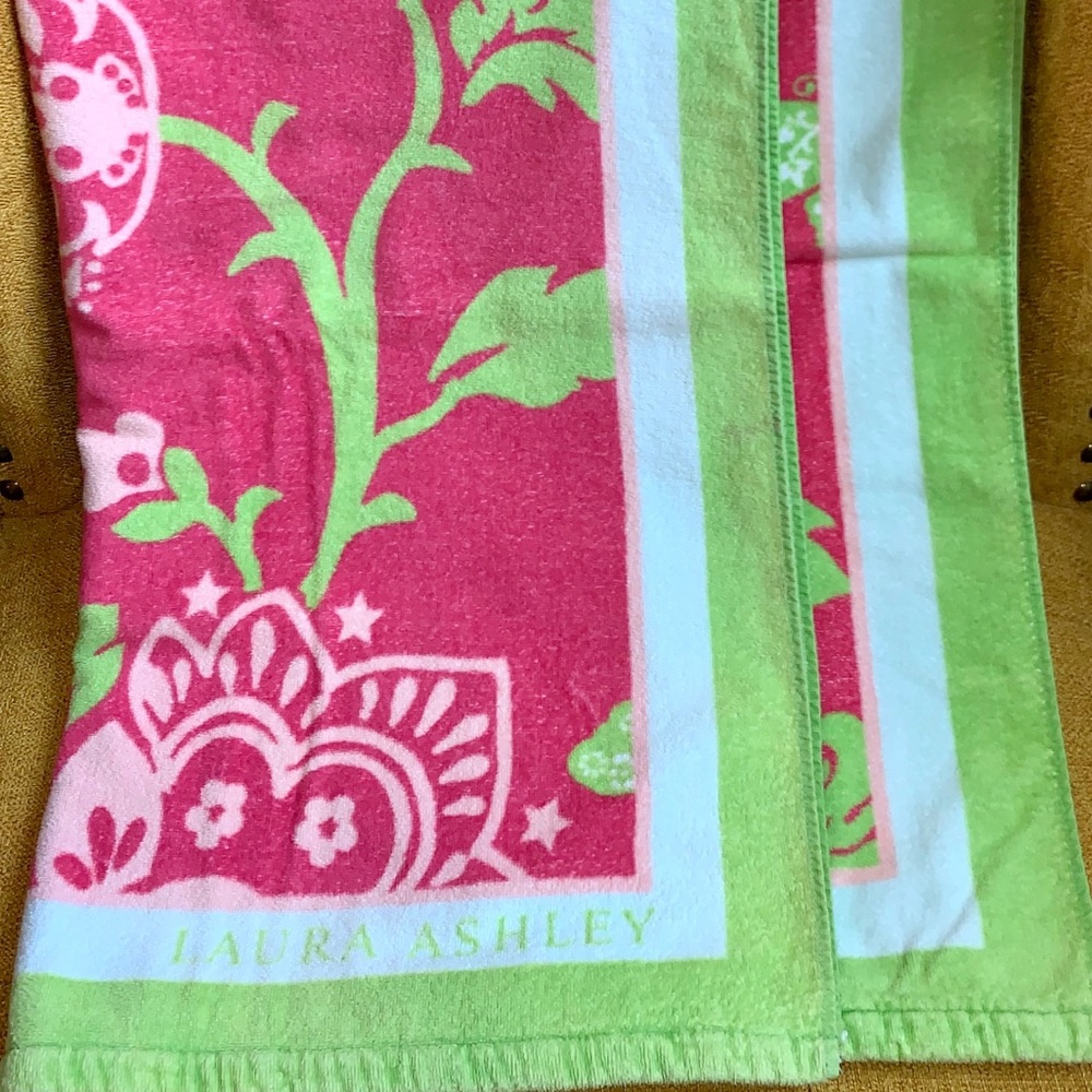 Laura Ashley LA BEACH MUL Towel